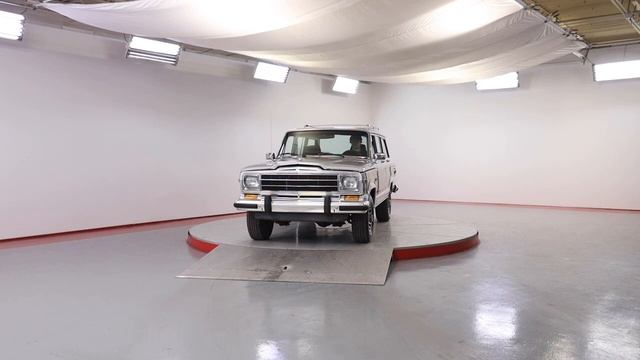 1988 JEEP WAGONEER смотреть онлайн