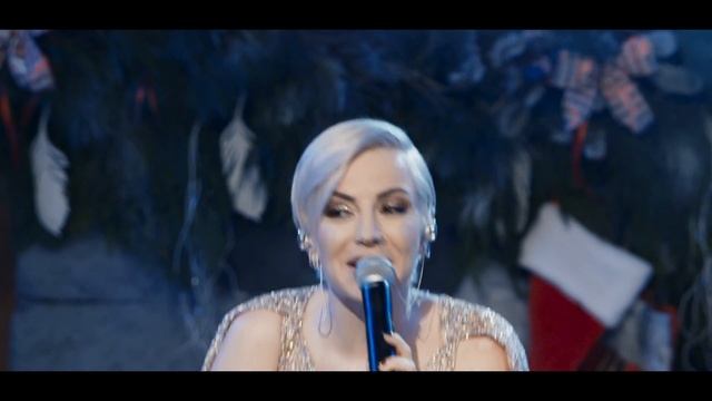 Poli Genova - Чуден ден [Live] - По-добрата Коледа 2022 смотреть онлайн
