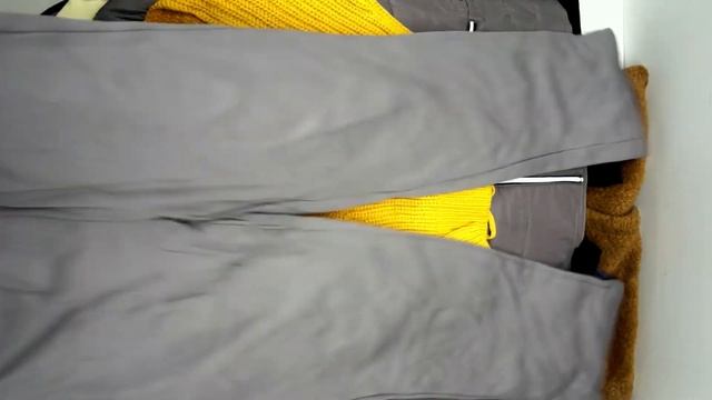 Мешок № 214099 Микс взрослый Осень, Крем. Швейцария. Арт 3602. Вес 44,2 кг. Кол-во 106 шт