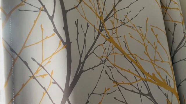 How Well Do These Yellow-White Tree Curtains Block Light? смотреть онлайн
