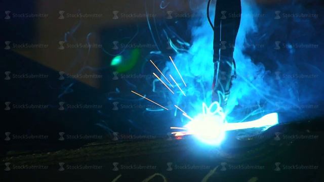 Robotics work in production line of car parts at factory смотреть онлайн