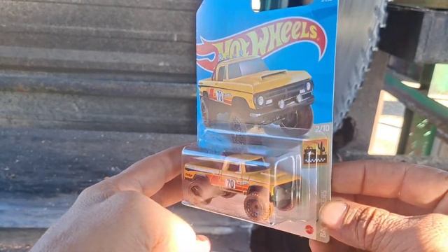 Hot wheels 1970 dodge power wagon 4x4 recolor смотреть онлайн
