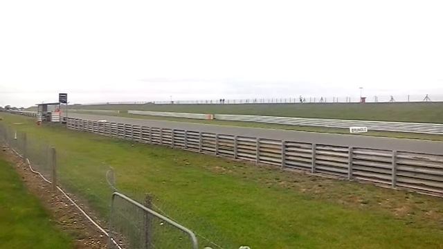 2014 BRDC Formula 4 Championship - Snetterton - Cool down lap - Bentley Straight. смотреть онлайн