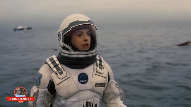 Those aren't mountains, they're waves - Interstellar (2014) смотреть онлайн