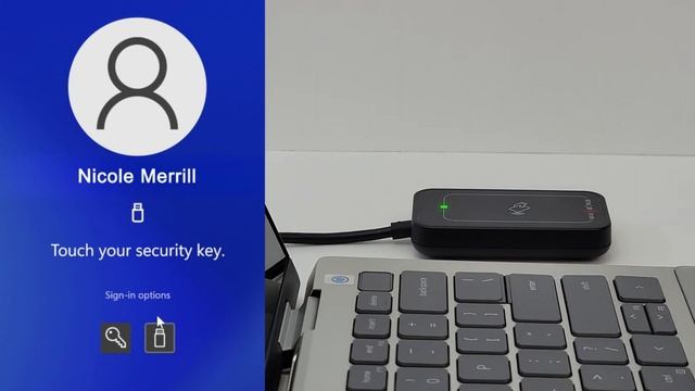 Login to Windows with ID Badge as a FIDO2 Security Key смотреть онлайн