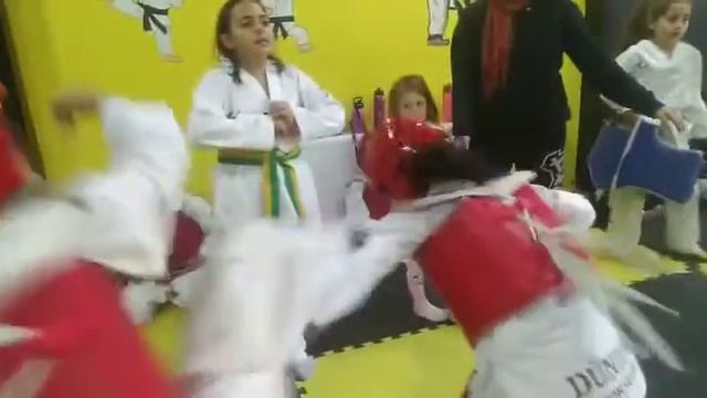Dündar tarkwondo spor kulübü minikler kısa antrenman maç özet/ Kadriye Dündar смотреть онлайн