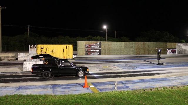 Guam Drags: All Motor Acura Integra vs 2PRFORM's All Motor Toyota Pickup смотреть онлайн
