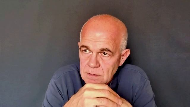 ВЕДУЩИЙ ГРУППЫ Артемий Корочков смотреть онлайн
