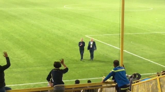 Fenerbahçe Ankaragücü İsmail Kartal maç sonu tribüne geliyor Fenerbahçeliler alkışlıyor смотреть онлайн