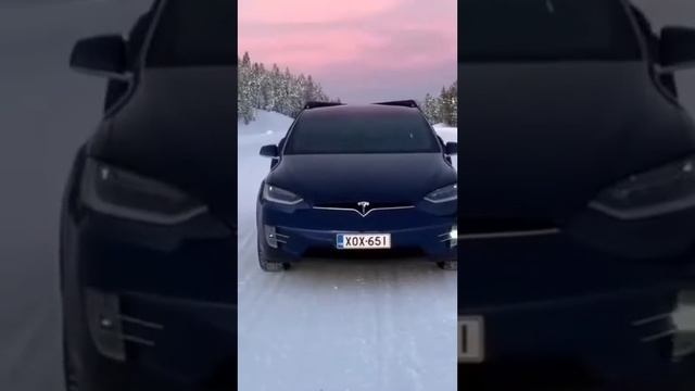 Tesla model X смотреть онлайн