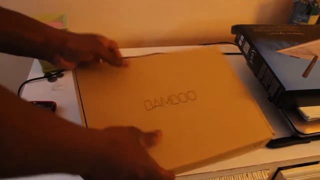 Wacom Bamboo Capture Pen and Touch Tablet "Unboxing" смотреть онлайн