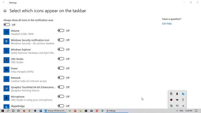 Windows 10 How to hide or view Taskbar icons смотреть онлайн