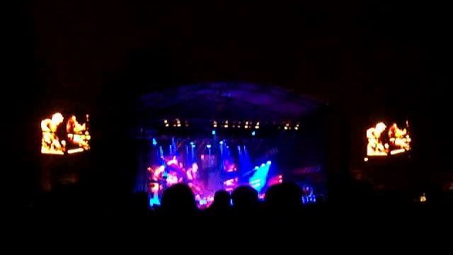 Radiohead - Paranoid Android (Rock en Seine 2006) смотреть онлайн