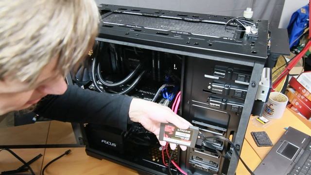Building a Linux PC with Ryzen ThreadRipper (+Benchmarks) смотреть онлайн