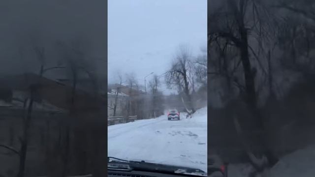 Японский джип, крутой спуск в снегопад. 16.02.2022 смотреть онлайн