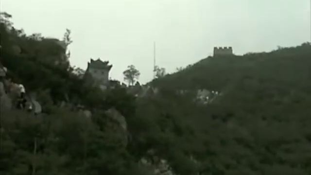 Climbing the Great Wall, Beijing, China 2007 смотреть онлайн