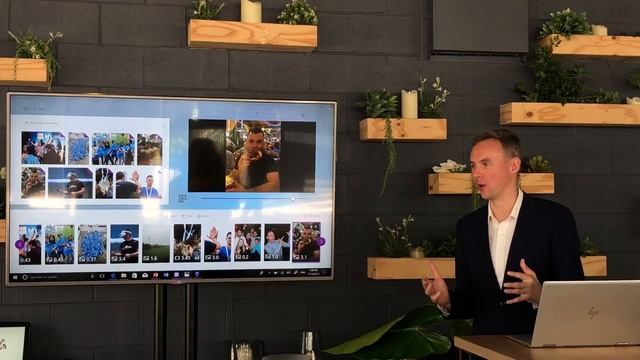 Australian Windows 10 Fall Creators Update launch video with Mixed Reality headsets смотреть онлайн