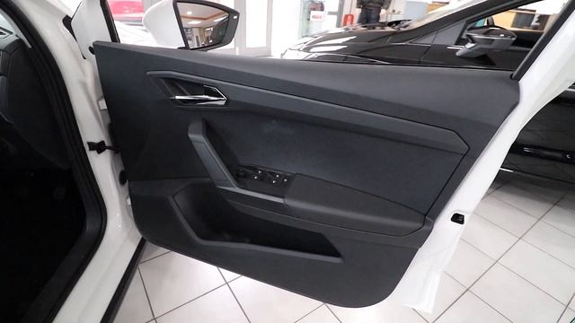 2018 Seat Arona SE TECHNOLOGY Quick Review Exterior - Interior смотреть онлайн