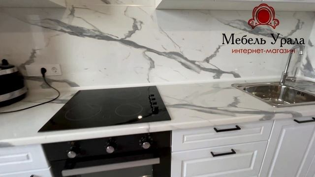 Дизайн кухни в стиле классика 9 кв м