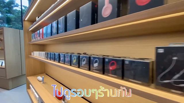 Apple Store Central world Thailand - The Boss review смотреть онлайн