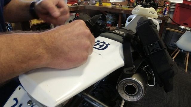 Kriega OS Dirtbike Base Instilation