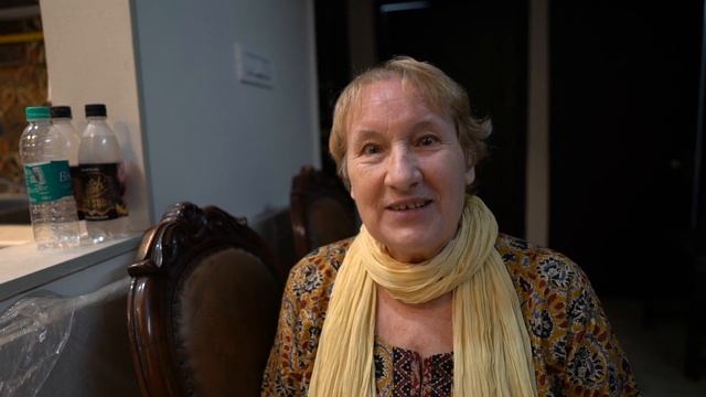 Ужин в индийской семье (Вторая серия) смотреть онлайн