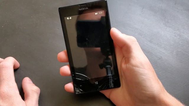 Trying to use a Windows Phone in 2020 смотреть онлайн