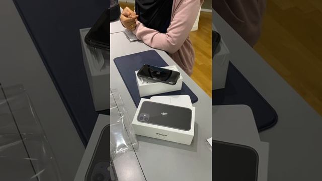 Apple Iphone 11 128gb Unboxing 2020 смотреть онлайн
