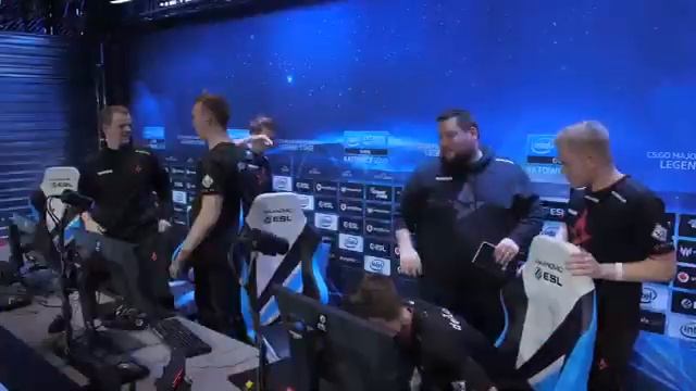 CS: GO IEM Katowice Day 2 Recap with Stunna ESL KATOWICE 2019 смотреть онлайн