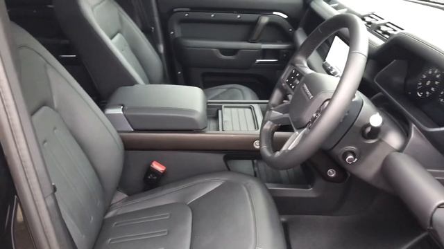 2020 Land Rover Defender 110 X P400 - Santorini Black - Walkaround & Interior смотреть онлайн