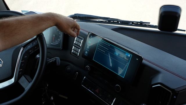 Обзор тягача Sitrak C7H MAX и полуприцепа ATrailer смотреть онлайн