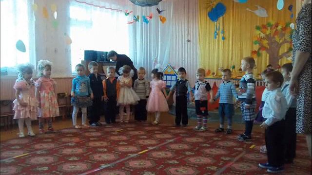 Ты нас принял малышами, детский сад наш дорогой! смотреть онлайн