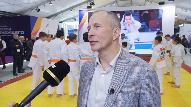 Презентация Майкопской школы дзюдо в день Адыгеи на ВДНХ смотреть онлайн