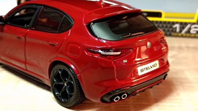 Alfa Romeo Stelvio'2016 Q4. Модель1-24 от Bburago смотреть онлайн