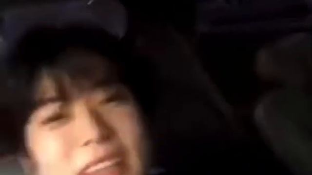 just jaehyun open the window and look at his smile смотреть онлайн