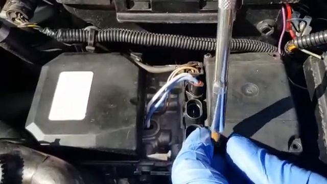 Removal of Webasto Thermo Top FBH PCB смотреть онлайн