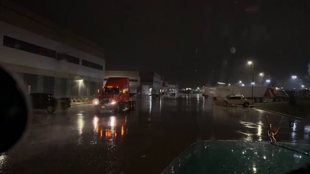 "THIS ALMOST LEFT ME STRANDED" | Real Life Trucking - Episode #307 смотреть онлайн