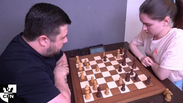 GM Hummer (2488) vs WFM Fatality (1985). Chess Fight Night. CFN. Blitz смотреть онлайн