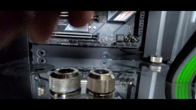 DG-86 EVGA Water Cooled Custom Gaming PC!! New Personal Rig!! смотреть онлайн