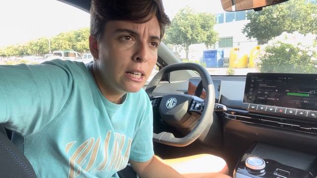 Problema al utilizar CARPLAY en MG смотреть онлайн