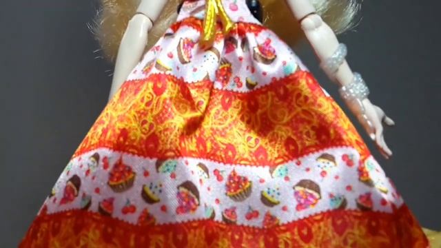 Ever After High review: Sweet Treats Apple White doll! смотреть онлайн