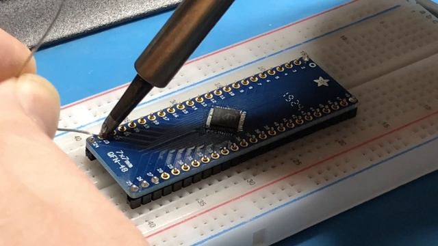 Attempting to create breadboard-friendly RISC-V microcontrollers using SiFive's FE310-G002 IC. смотреть онлайн