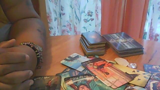 Trust and Believe: Juicy Red Apple Predicts a Sweet Life - Tarot Reading смотреть онлайн