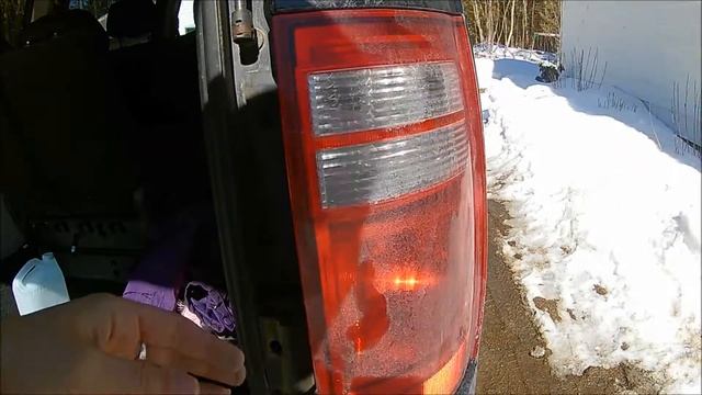 Rear Signal (Blinker) Bulb Replacement 2010 Dodge Grand Caravan 3 3L SE смотреть онлайн