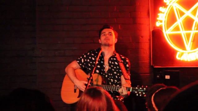 Michael Malarkey - Walkin after midnight Patsy Cline (Live at The Salughtered Lamb London 17.05.14) смотреть онлайн