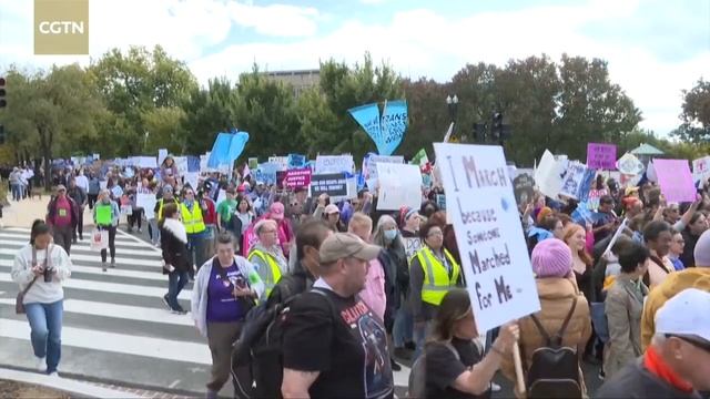 Thousands join abortion rights protest in Washington, D.C. ahead of elections смотреть онлайн