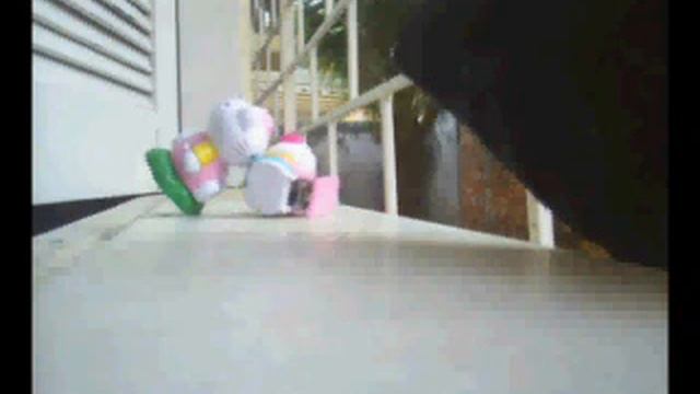 HELLO KITTY TWISTED WORLD 2 смотреть онлайн