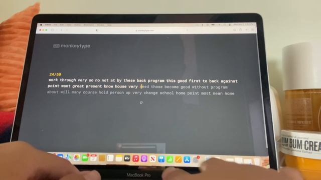 macbook pro typing asmr смотреть онлайн