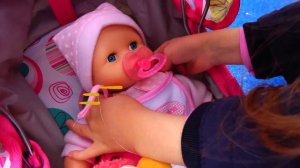 Куклы беби бон на детской площадке Playing fun with baby born dolls