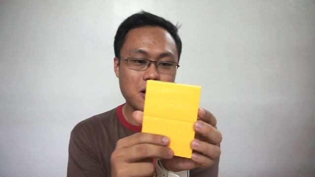 Western Digital My Passport (2TB) (Yellow) Unboxing смотреть онлайн